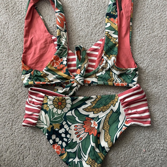 Seea swimwear Milo’s reversible bikini M NWOT - Picture 2 of 4